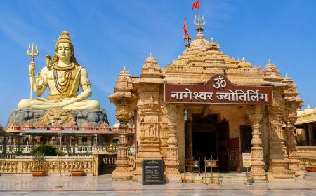 नागेश्वर ज्योतिर्लिंग (द्वारका, गुजरात) – शिव के नागेश्वर स्वरूप की दिव्य कथा, इतिहास, महत्व और दर्शन गाइड